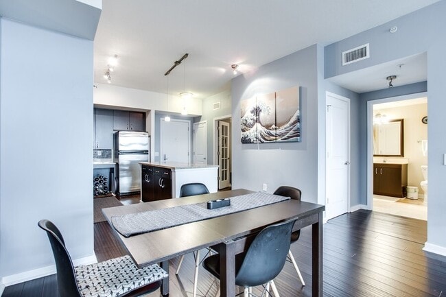 Building Photo - 475 K St NW