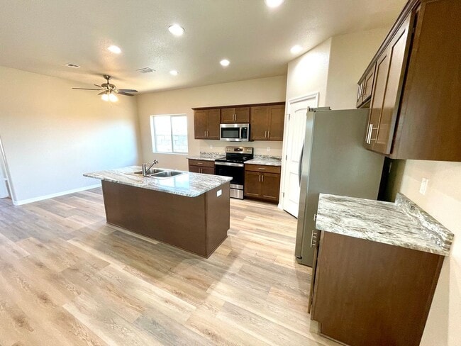 Building Photo - Beautiful 2024 Built 3 Bedroom Home in Legacy Ranch!