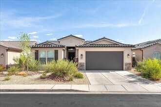 Building Photo - Bright and Spacious 3 Bedroom Home in Wash...