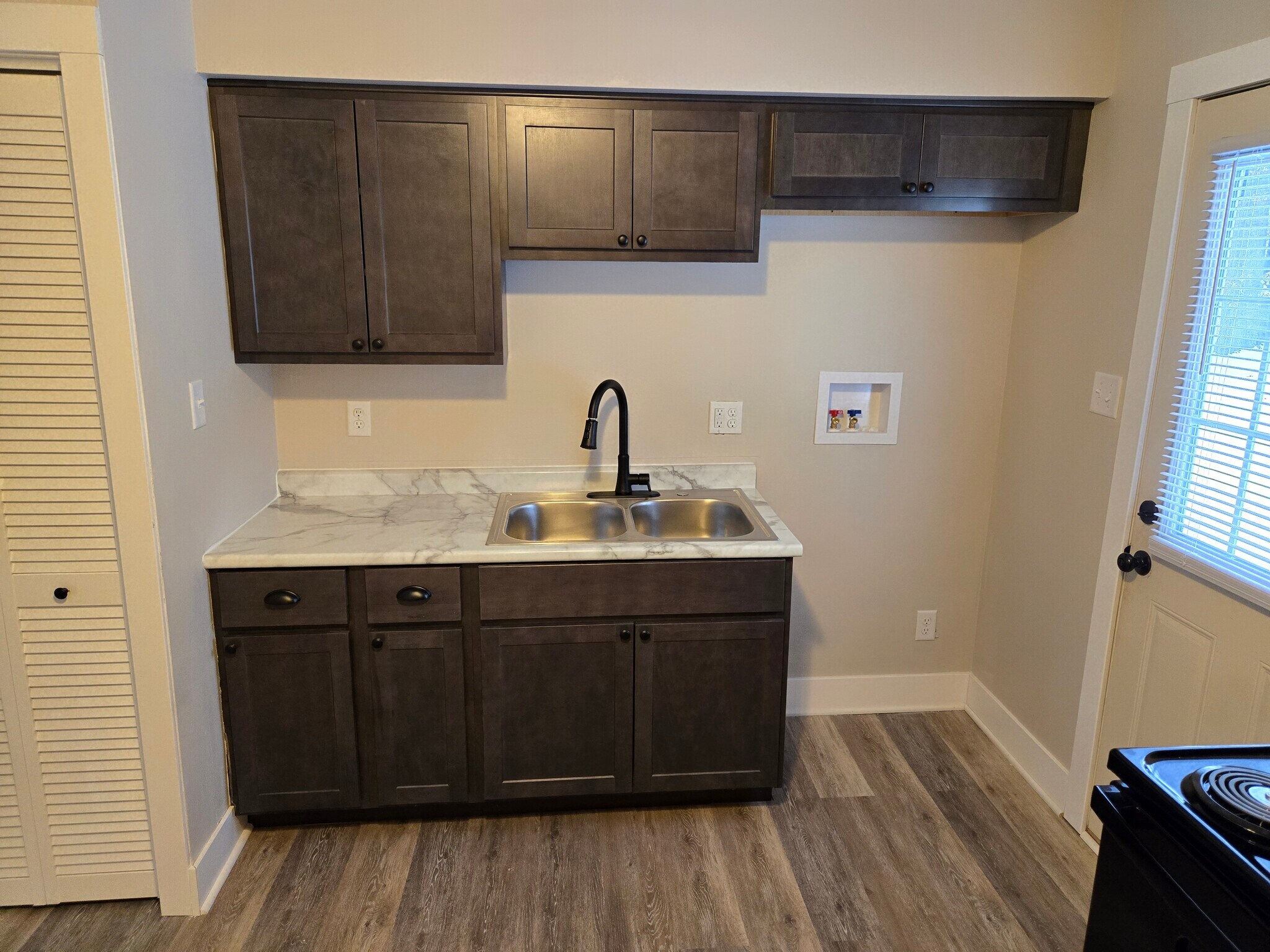 Building Photo - 807 S 15th St