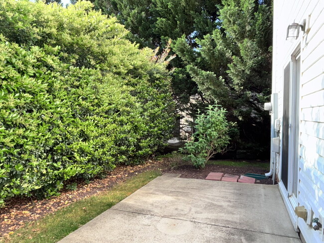 Building Photo - 3010 Winding Waters Way