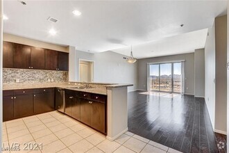 Building Photo - 8255 S Las Vegas Blvd