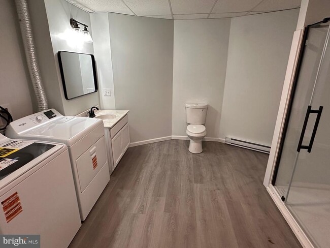 Building Photo - 22 Silverhill Ln