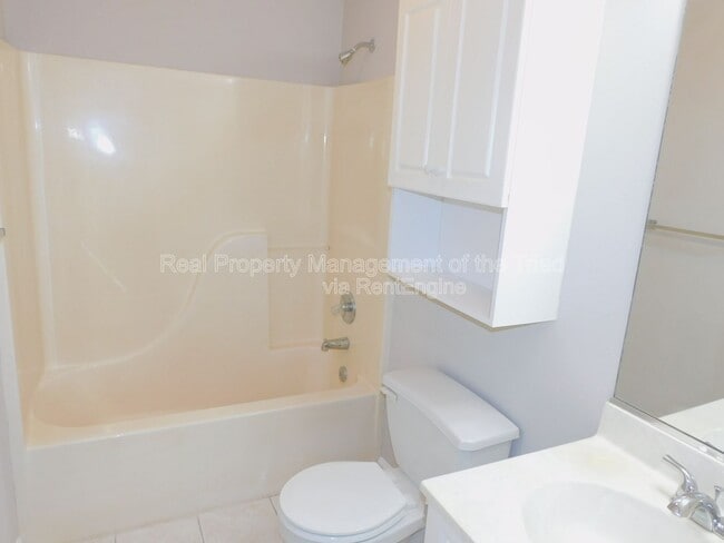 Building Photo - 5609 Wellsley Dr W