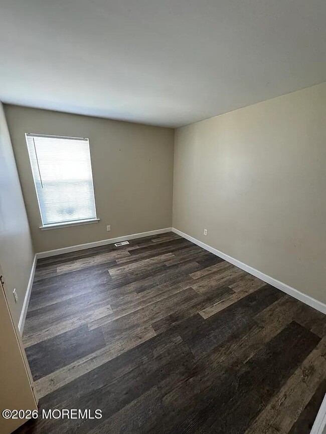 Building Photo - 134 Rumford Way