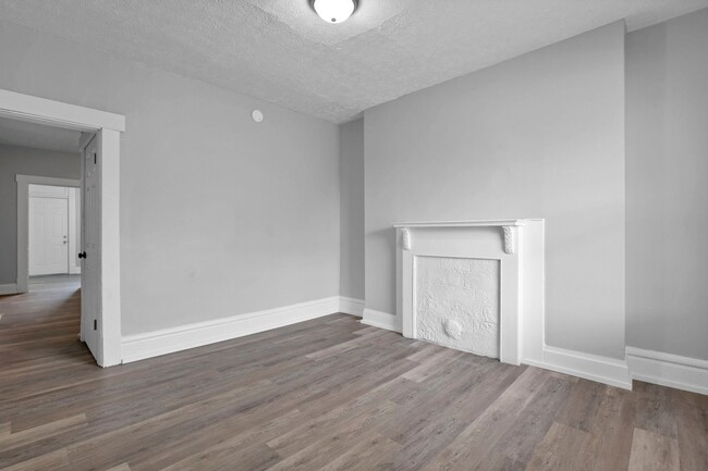 Building Photo - 124-126-126 E Morrill Ave