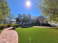 Building Photo - 5110 N Valadez St