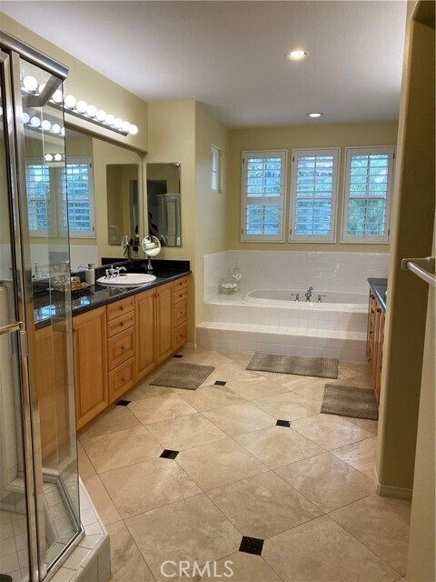 Building Photo - 10 Sable Sands