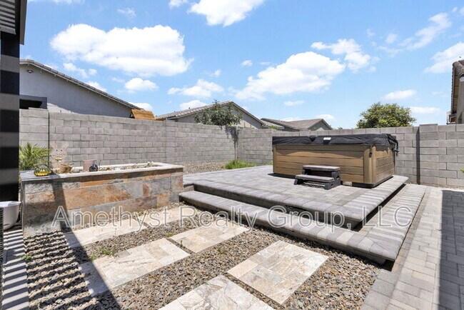 Building Photo - 5116 N 185th Ave