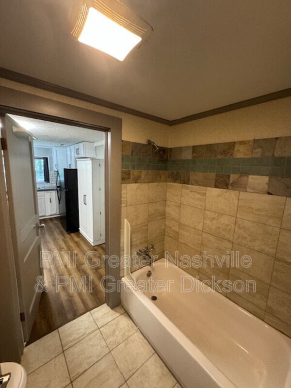 Building Photo - 1711 Golf St