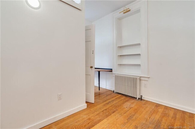 Building Photo - 239 Bradley St
