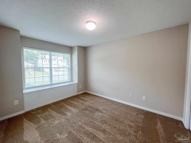 Building Photo - 705 Mozingo Ln