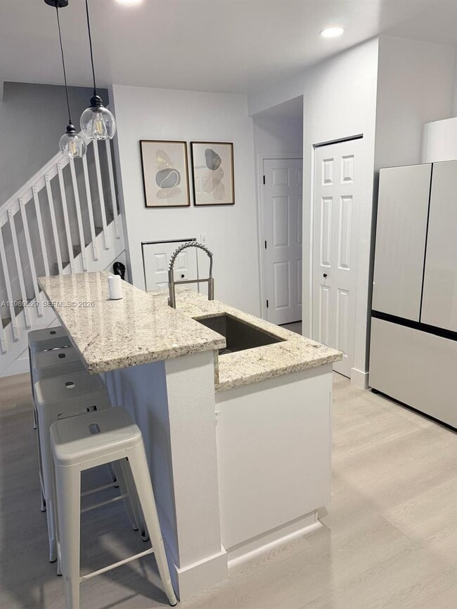 Building Photo - 1022 NE 42nd Terrace