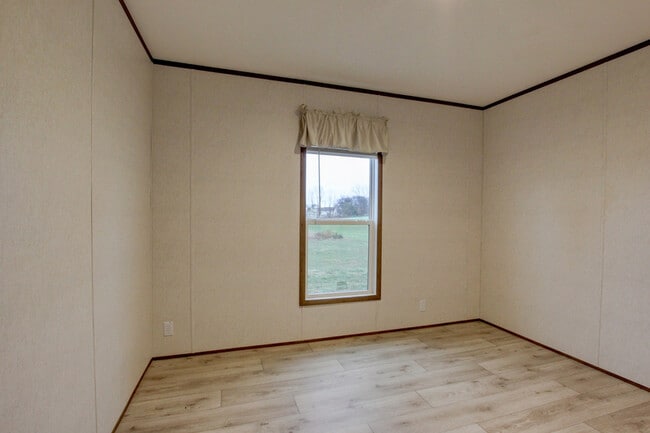 Building Photo - 295 Seays Rd