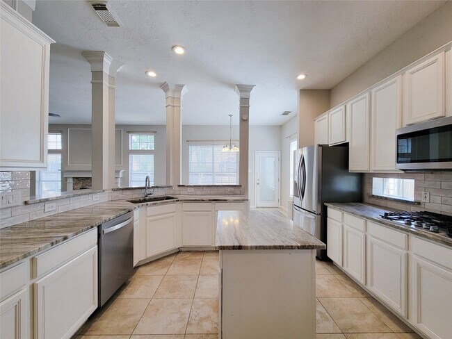 Building Photo - 31406 Capella Cir