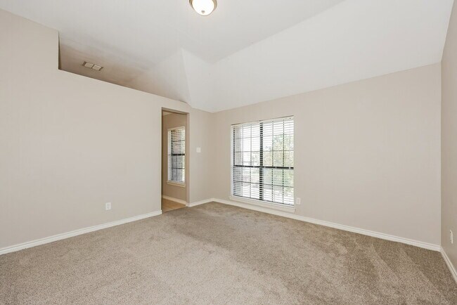 Building Photo - 4117 Cochise Dr