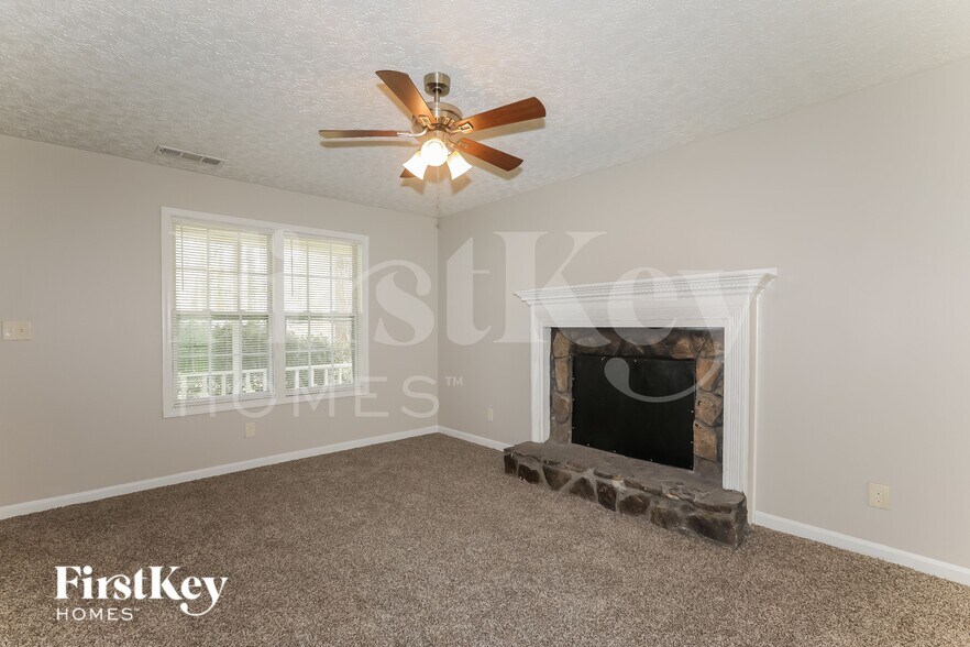 Building Photo - 8606 Sheridan Dr