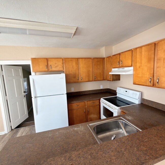 Building Photo - 2621 18th St S