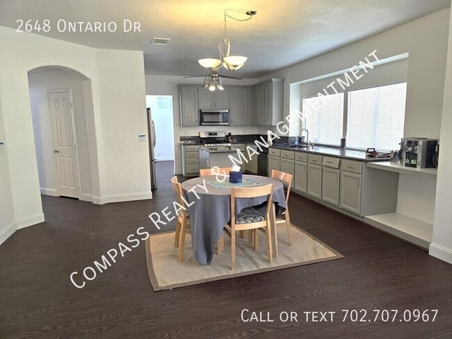 Building Photo - 2648 N Ontario Dr
