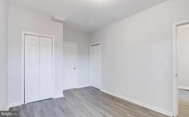 Building Photo - 3007 Oakley Ave