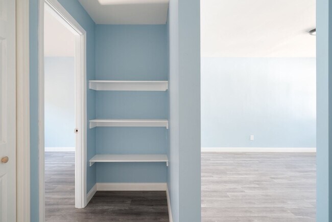 Building Photo - GST4446-4448