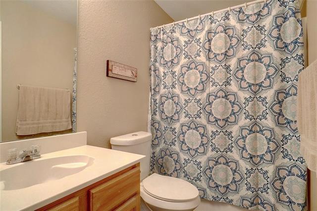 Building Photo - 800 Chrissy Creek Ln