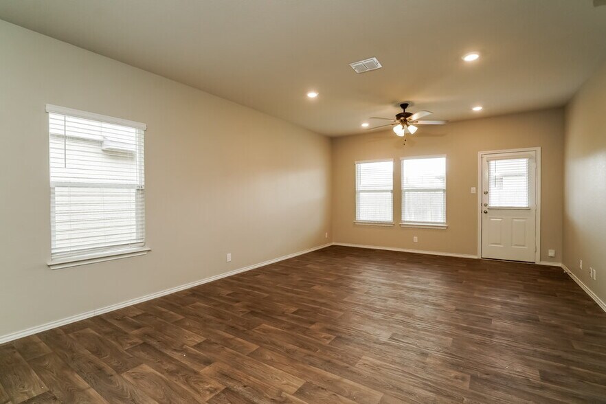 Building Photo - 4227 Busbee Fields
