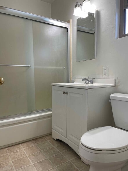 Bathroom - 1825 S Monterey St