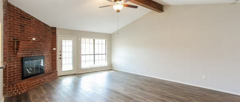 Building Photo - 7618 Creek Wood Dr