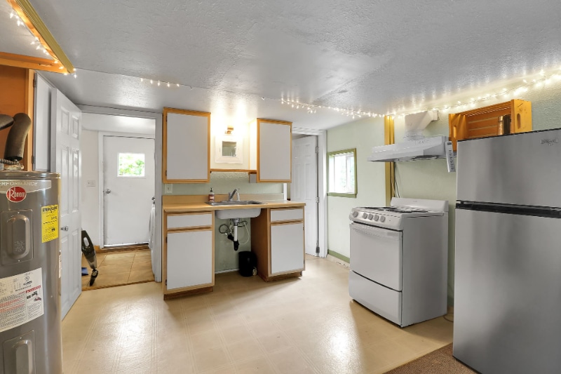 Building Photo - 2765 E 18th Ave