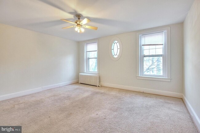 Building Photo - 1756 Park Rd NW