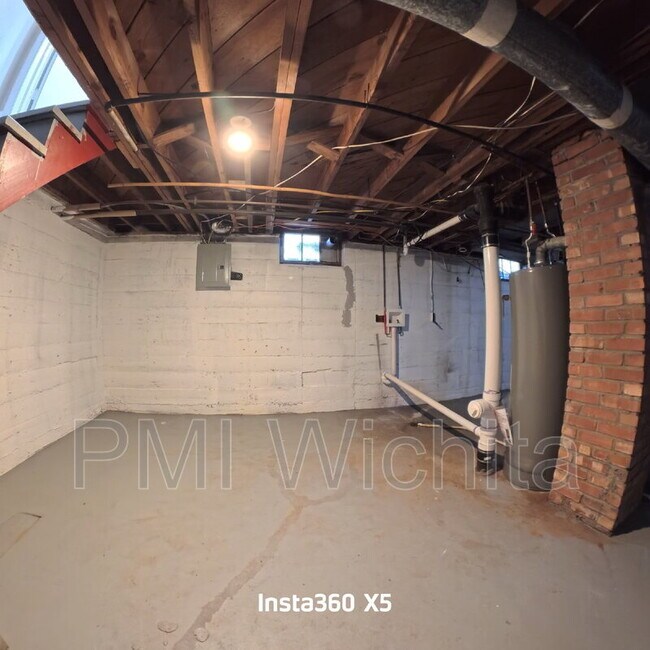 Building Photo - 6163 E Boston St