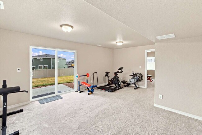 Building Photo - Beautiful 2025-Built 5 Bedroom Home with Finished Walk-Out Basement
