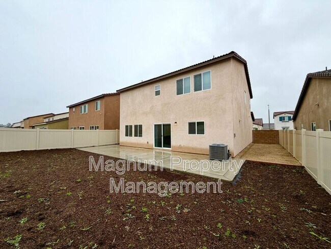 Building Photo - 31356 Sycamore Leaf Dr