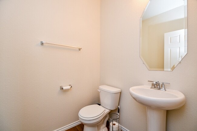 Building Photo - 2730 Ibis Wy