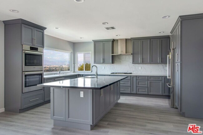 Building Photo - 4151 Don Mariano Dr