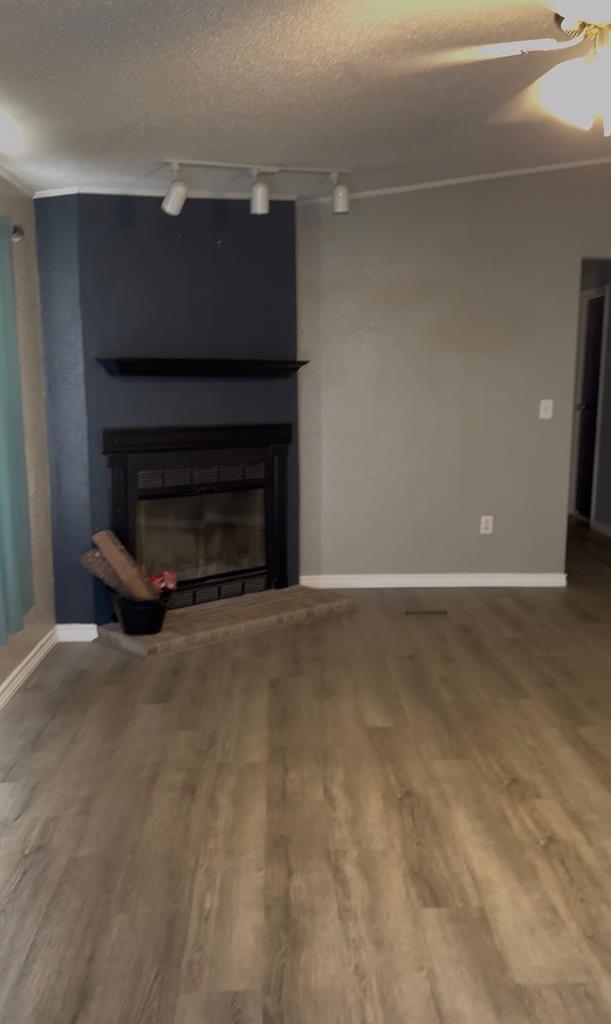 Building Photo - 9724 W 3rd St