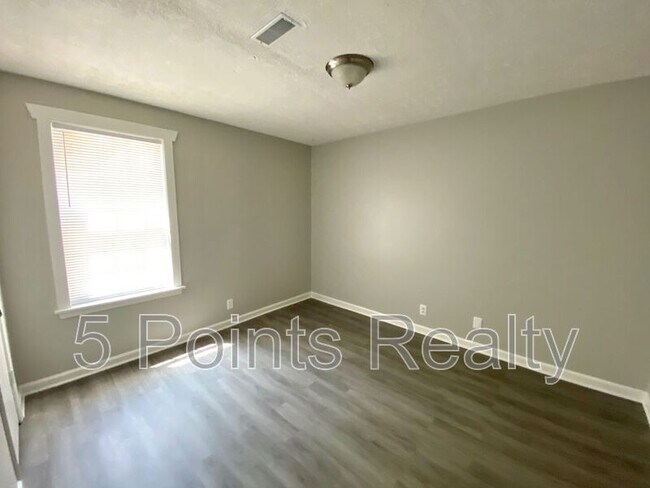 Building Photo - 308 Prince Ave