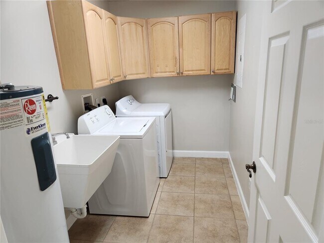 Building Photo - 6312 Buford St