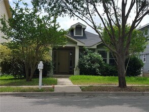 Building Photo - 5077 Hartson