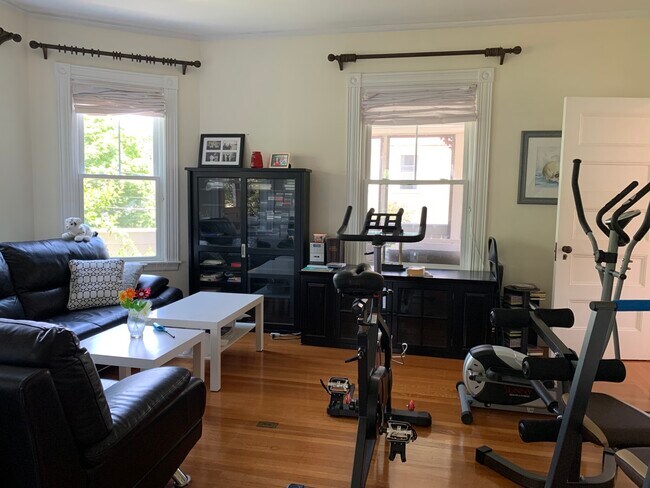 Building Photo - 137 Prospect Ave