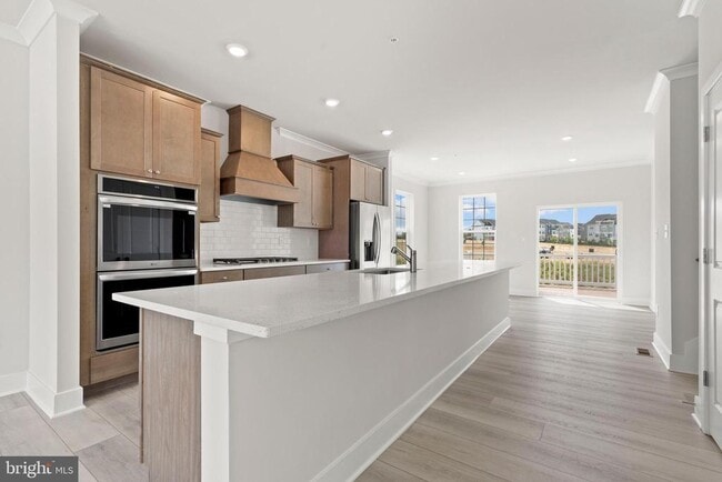 Building Photo - 7754 Meander Ct S