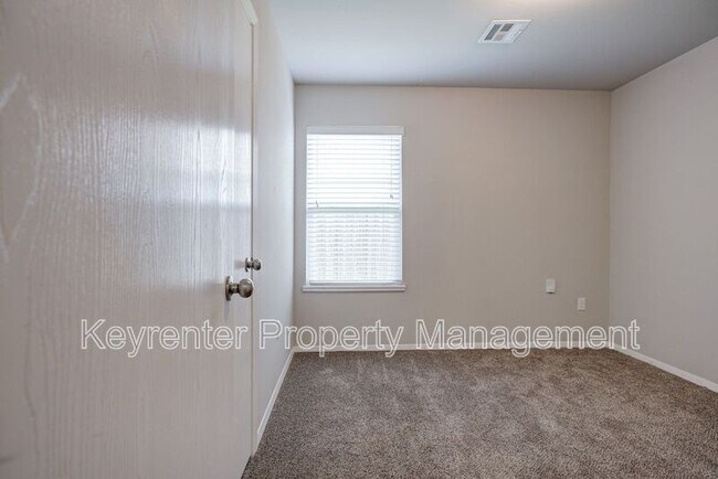 Building Photo - 7613 Lipizzan Rd