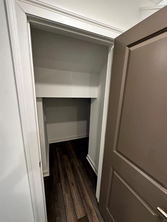 Building Photo - 519 Burton Dr