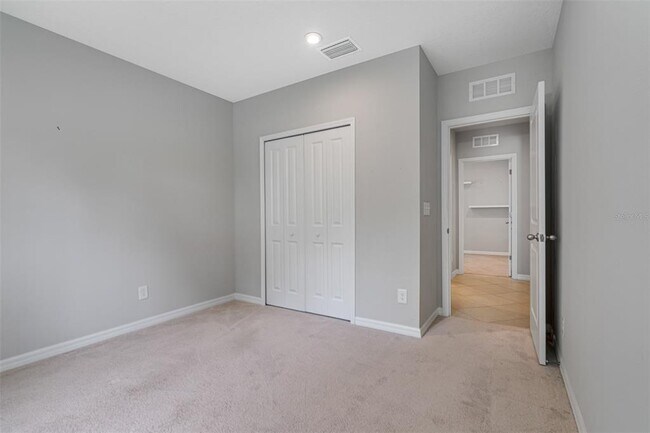 Building Photo - 11234 High Noon Trl