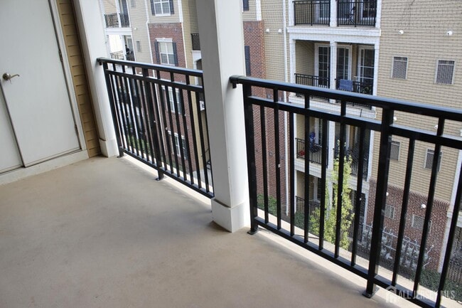 Building Photo - 446 Micali Way