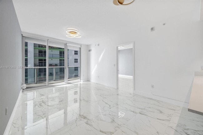 Building Photo - 488 NE 18th St