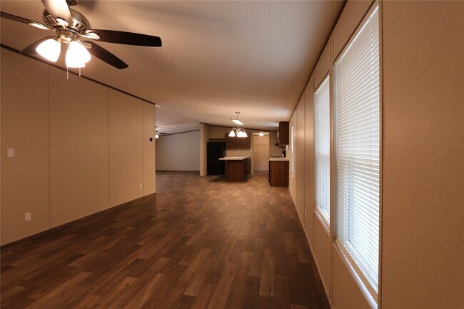 Building Photo - 16501 E Emerson Cir