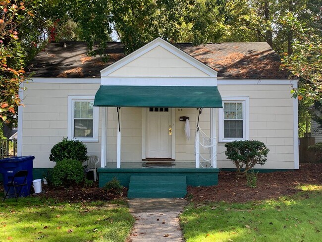 Building Photo - Grid 2 bedroom house available!