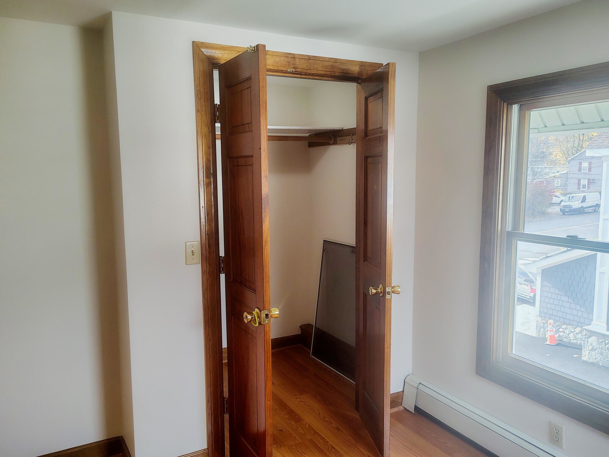 Building Photo - 40 Beaver Brook Rd